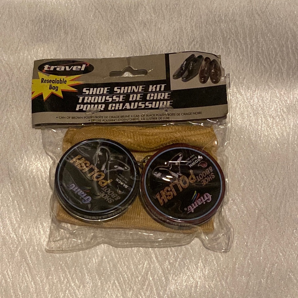 Shoes shine  travel kit